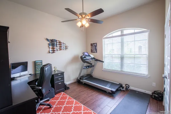 $2,395 | 22419 Carriage Bush, San Antonio, TX 78261