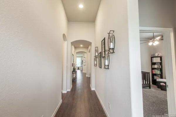 $2,395 | 22419 Carriage Bush, San Antonio, TX 78261