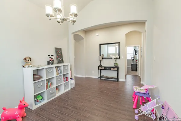 $2,395 | 22419 Carriage Bush, San Antonio, TX 78261