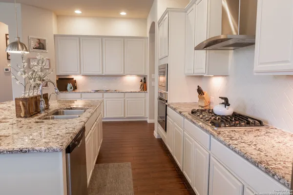 $2,395 | 22419 Carriage Bush, San Antonio, TX 78261