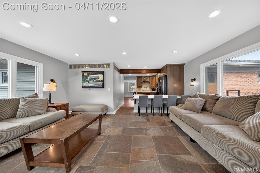 91 Wendelton Road Troy, MI 48084 - Photo 16 of 42