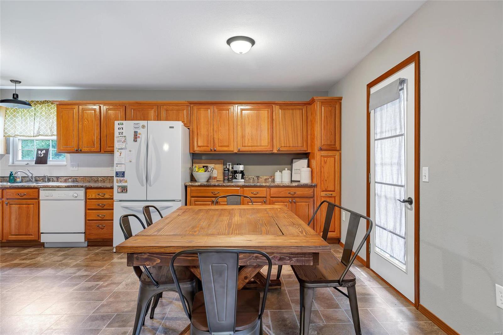 207 Falcon Pointe Valmeyer, IL 62295 - Photo 11 of 49