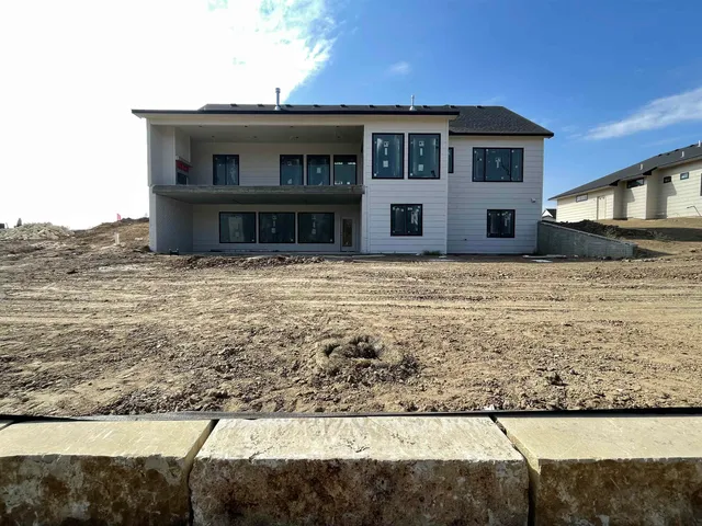 $899,900 | 4514 North Cimarron Circle, Wichita, KS 67205