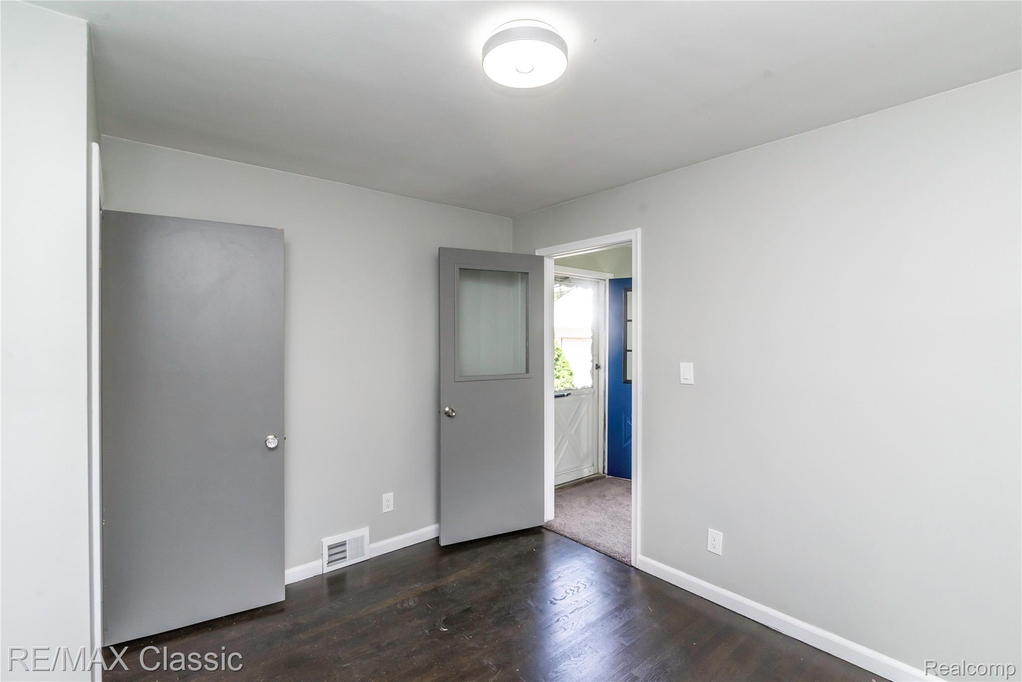 8937 Ruth Avenue Allen Park, MI 48101 - Photo 50 of 50 Ruth6435.jpg