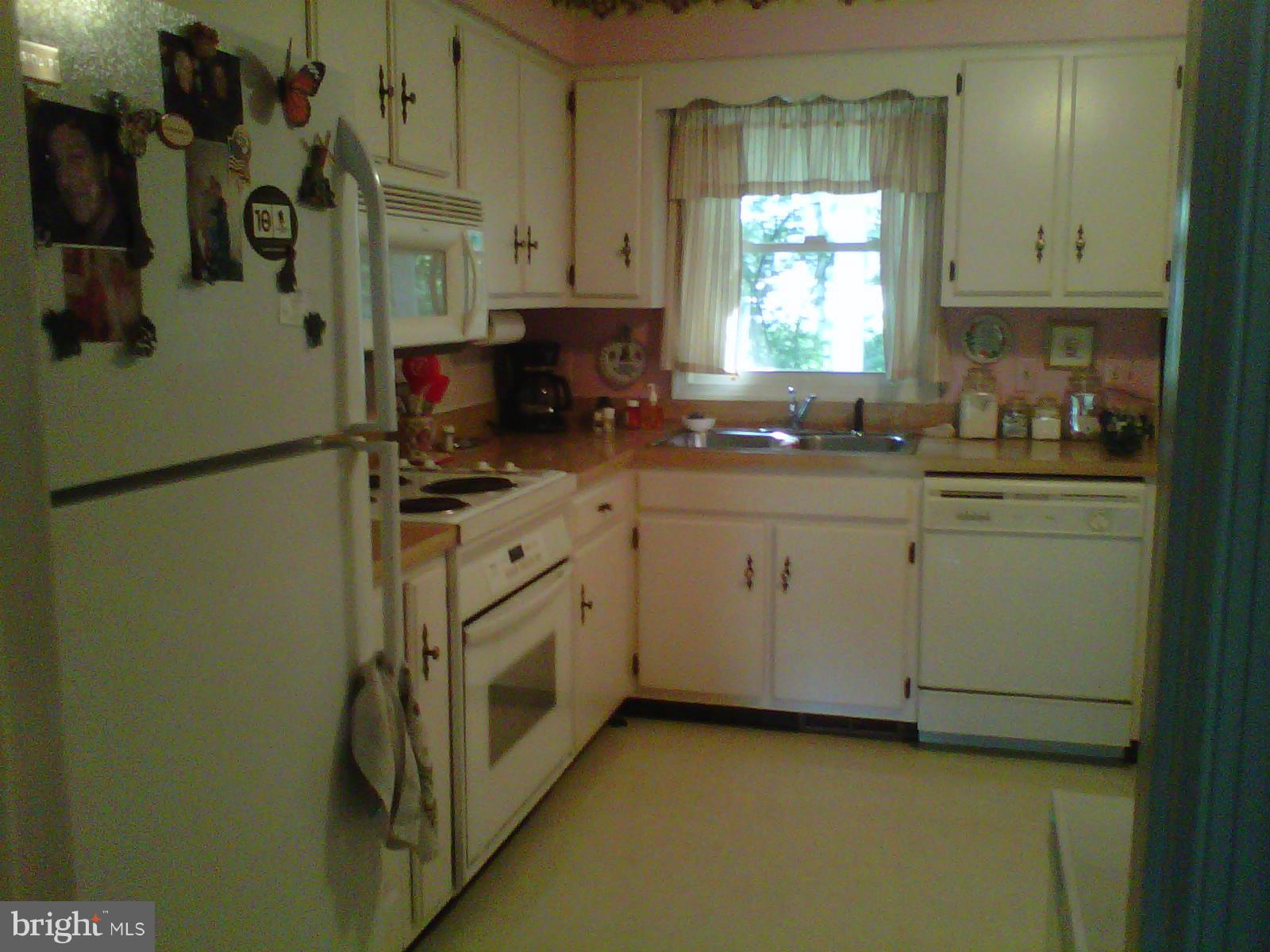 114 Minnick Road Inwood, WV 25428 - Photo 13 of 30 Kitchen