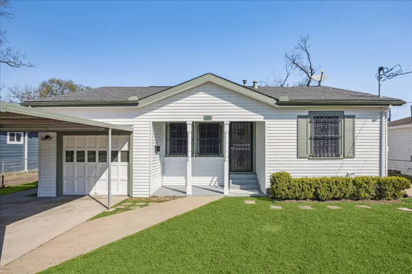 $2,100 | 1115 Post Street, Houston, TX 77022