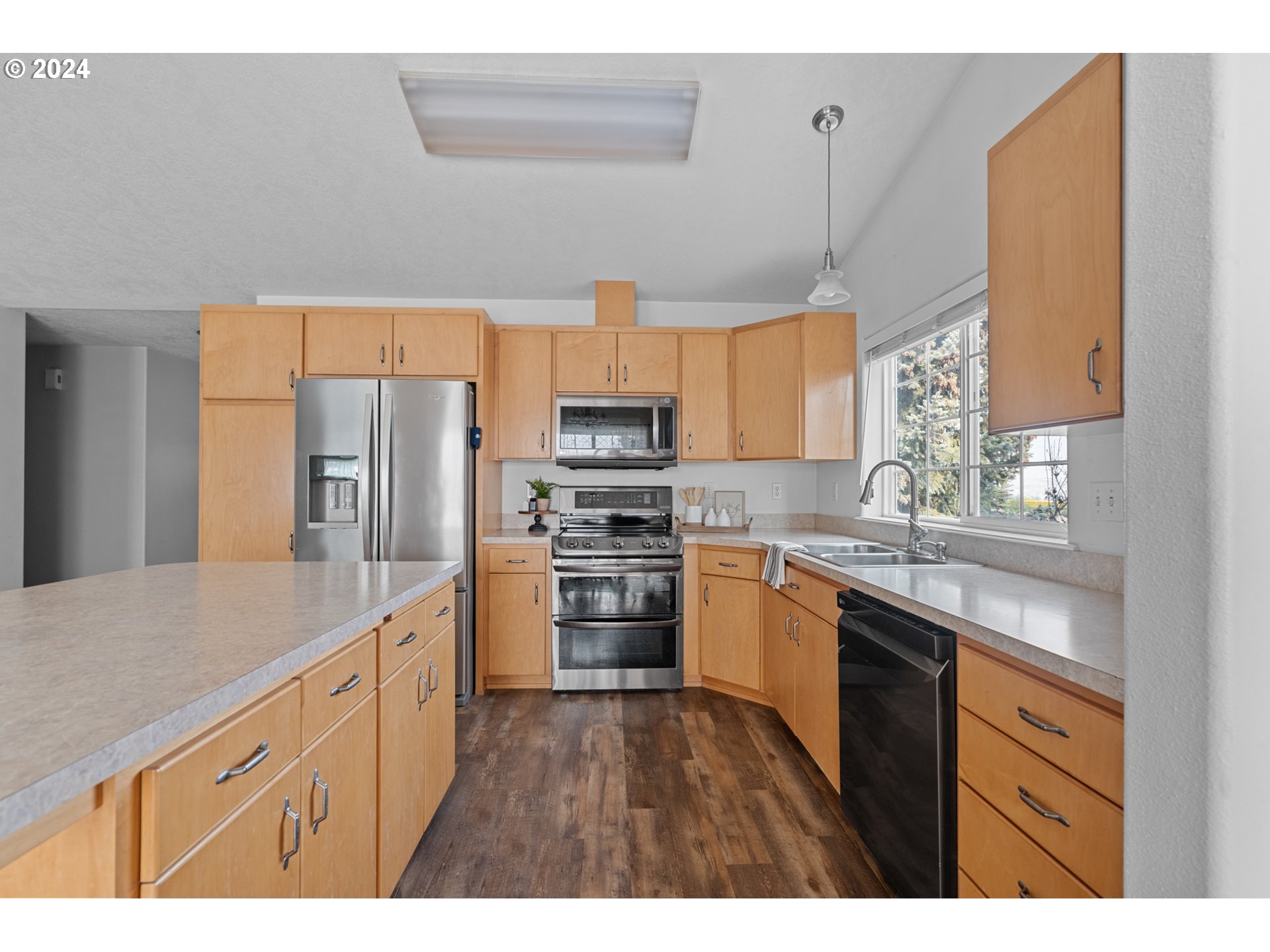 1604 Southwest 1st Street Pendleton, OR 97801 - Photo 11 of 31