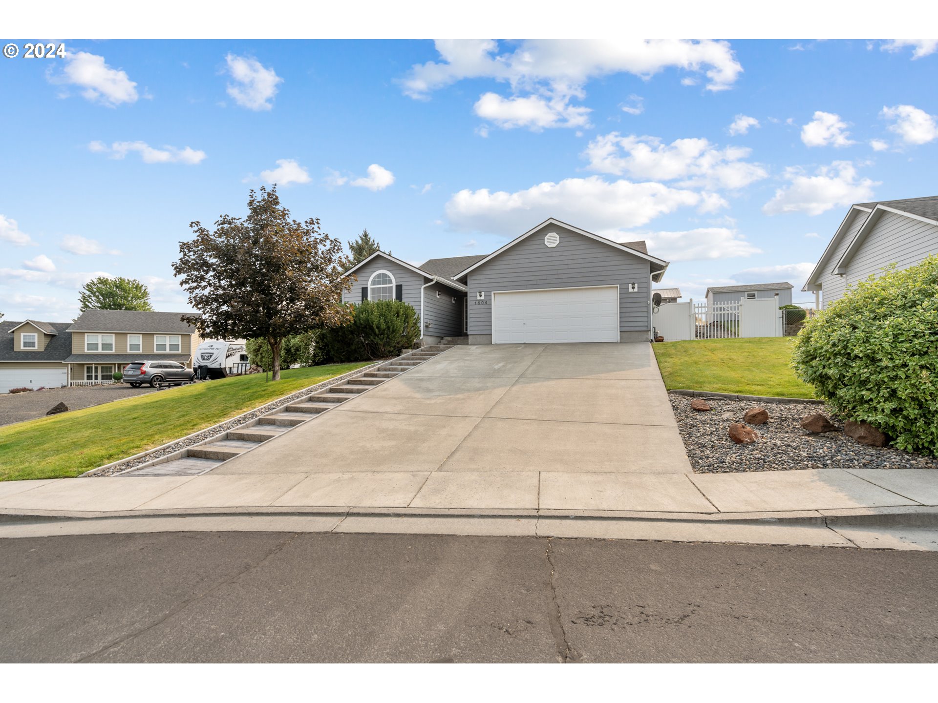1604 Southwest 1st Street Pendleton, OR 97801 - Photo 2 of 31