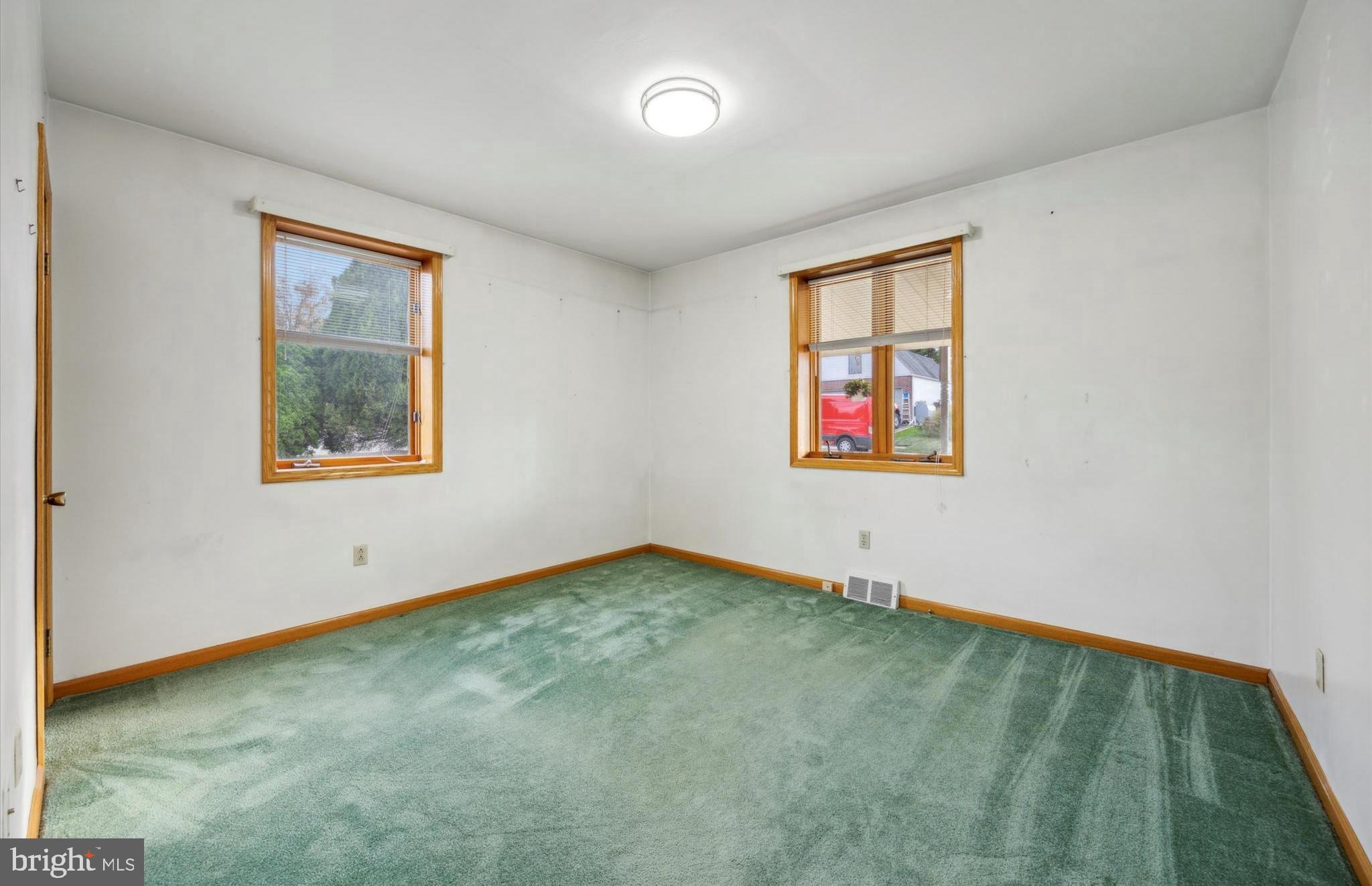 2573 Radcliffe Road Broomall, PA 19008 - Photo 10 of 23 Gallery Image 10