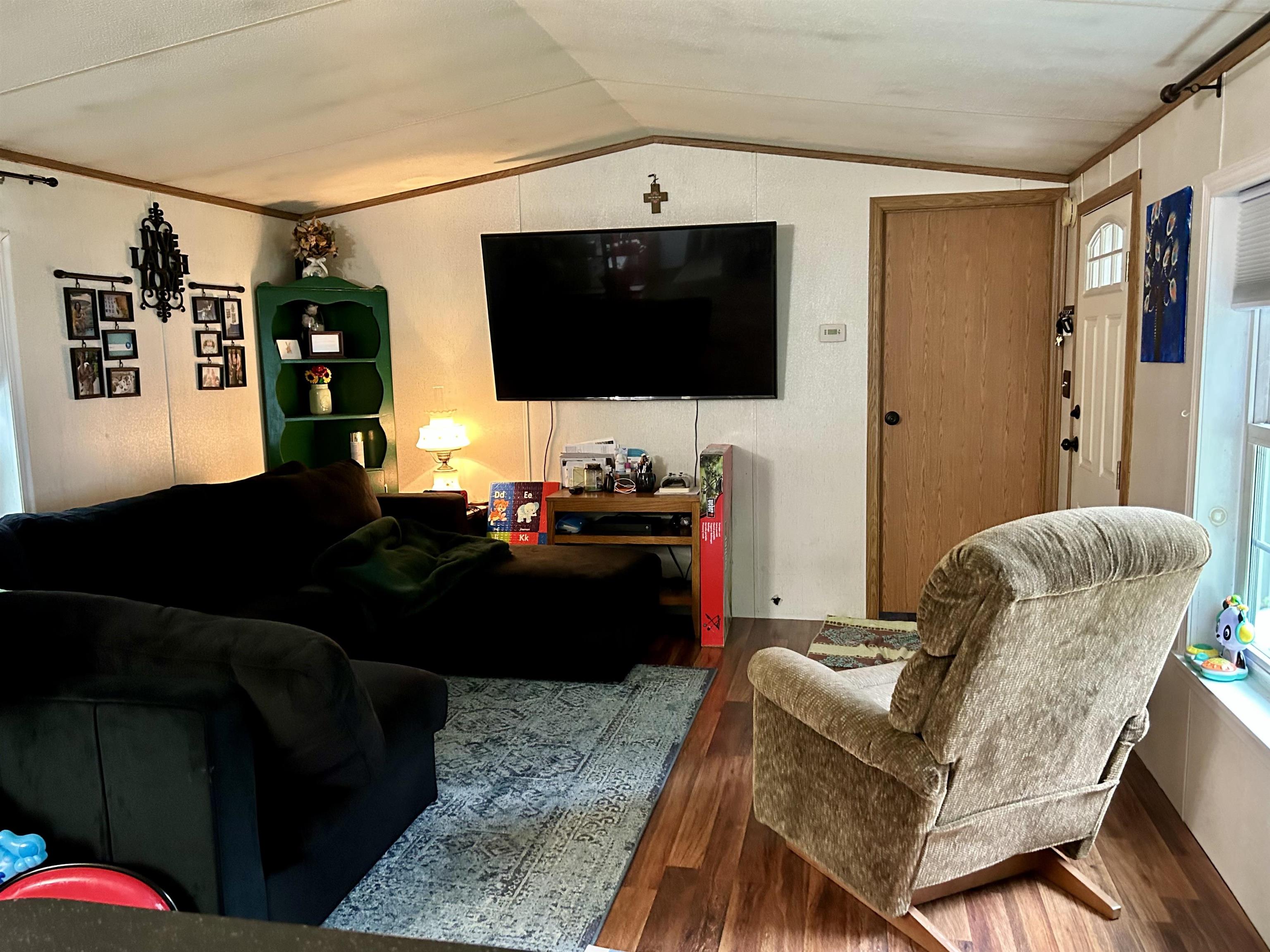 19 Melrose Drive Rochester, NH 03868 - Photo 4 of 6
