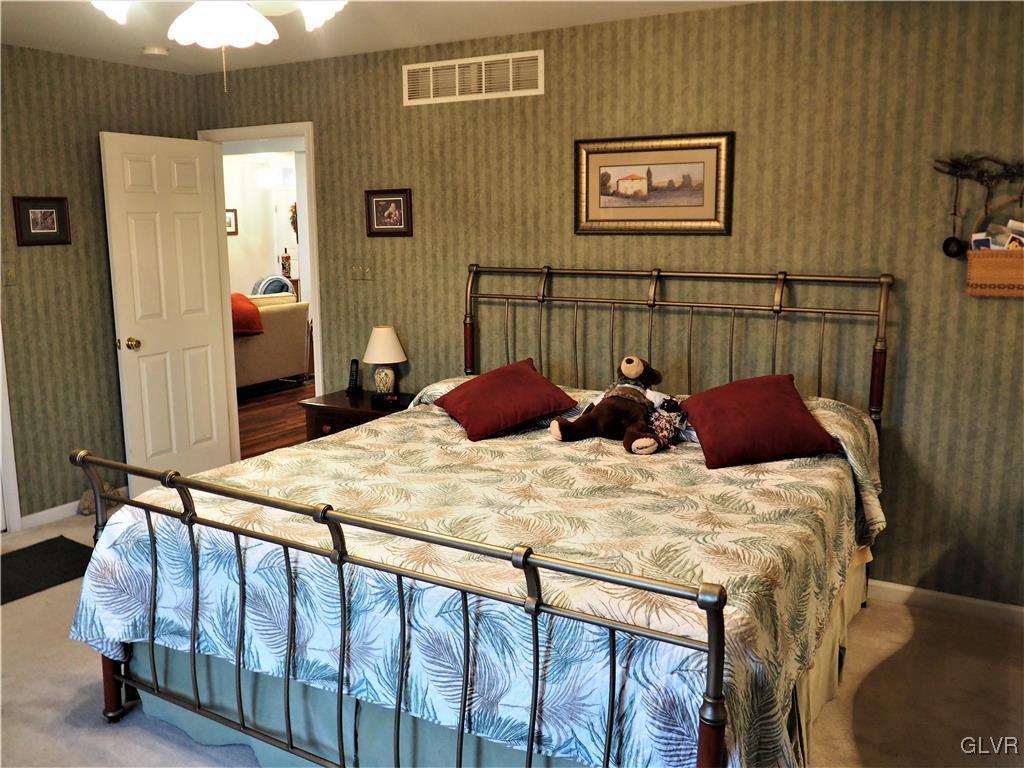 222 Gallagher Road Whitehall, PA 18052 - Photo 16 of 44 Gallery Image 16