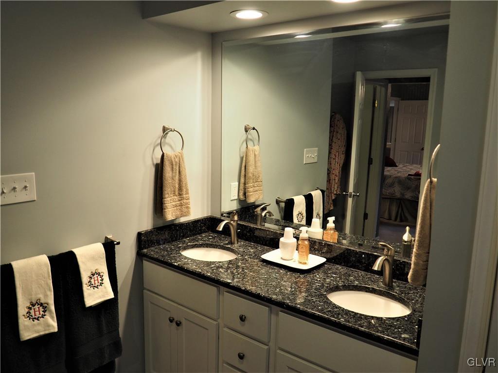 222 Gallagher Road Whitehall, PA 18052 - Photo 20 of 44 Gallery Image 20