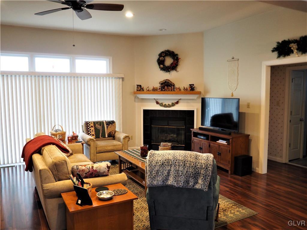 222 Gallagher Road Whitehall, PA 18052 - Photo 5 of 44 Gallery Image 5