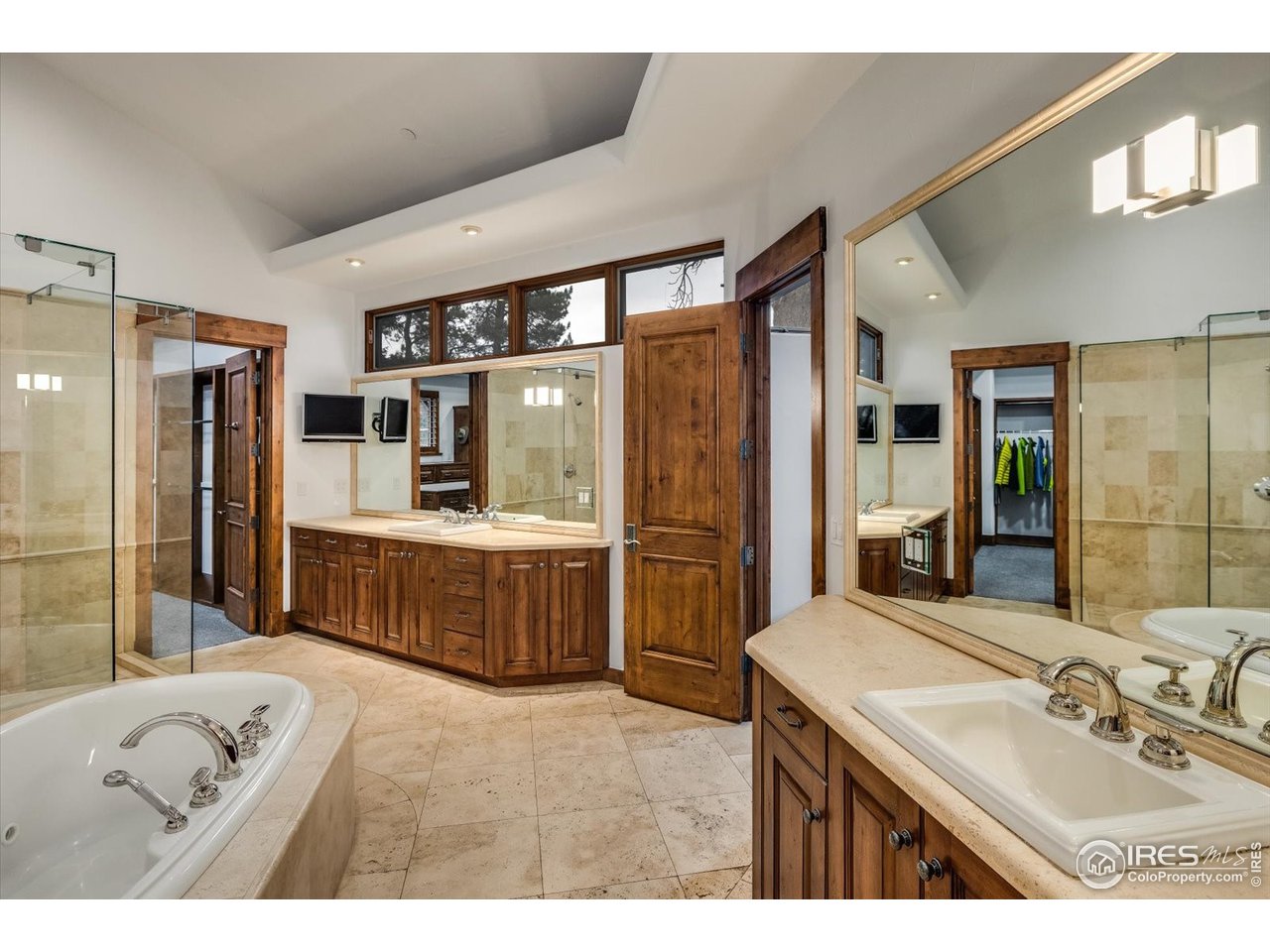 34750 Fox Ridge Road Evergreen, CO 80439 - Photo 23 of 39 Primary Bedroom #1 bathroom.