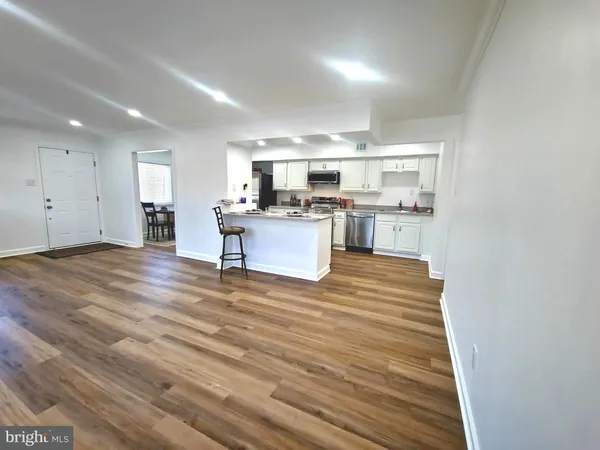 $2,800 | 3815 Monte Vista Place, Unit 98E, Alexandria, VA 22309