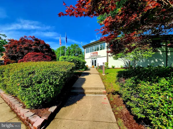 $2,800 | 3815 Monte Vista Place, Unit 98E, Alexandria, VA 22309
