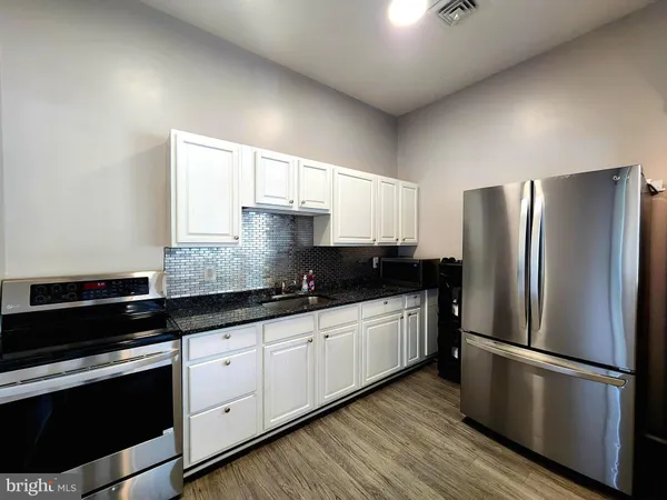 $2,800 | 3815 Monte Vista Place, Unit 98E, Alexandria, VA 22309