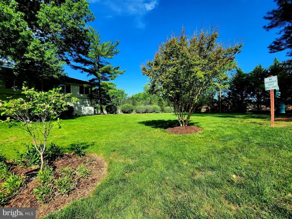 $2,800 | 3815 Monte Vista Place, Unit 98E, Alexandria, VA 22309