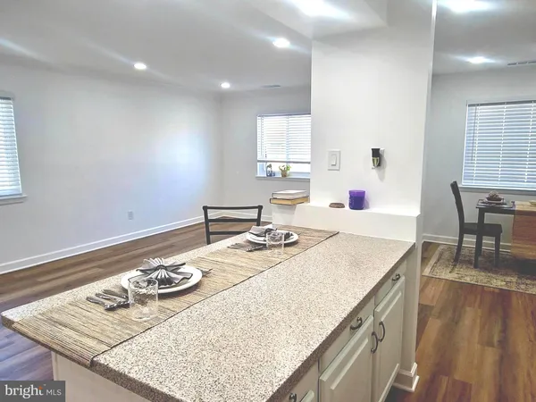$2,800 | 3815 Monte Vista Place, Unit 98E, Alexandria, VA 22309