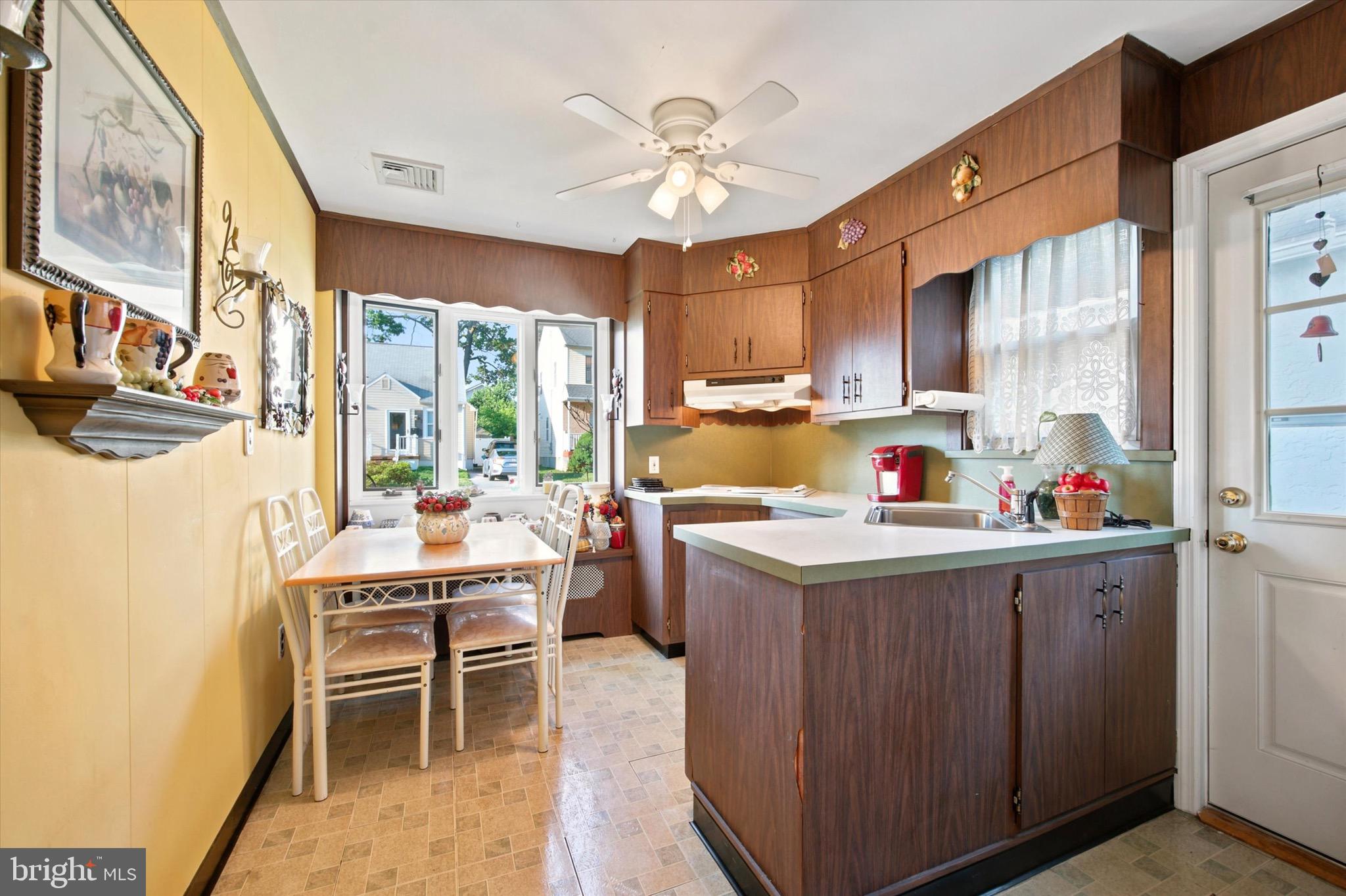210 Walnut Road Wallingford, PA 19086 - Photo 9 of 30