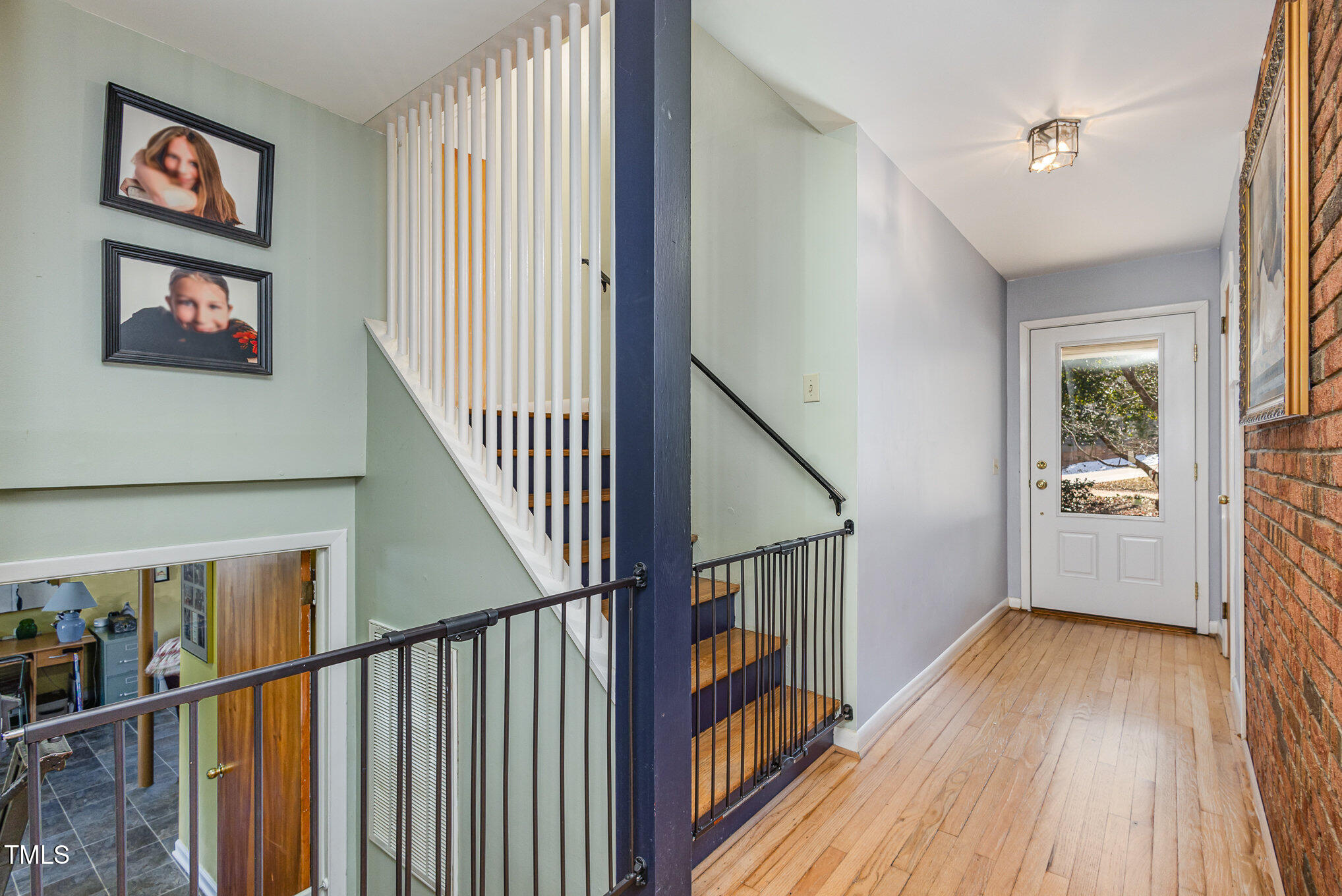 3501 Swift Drive Raleigh, NC 27606 - Photo 5 of 32 004_file_237