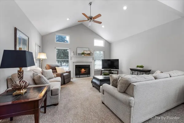 $430,000 | 700 Juniper Lane, Lake In The Hills, IL 60156