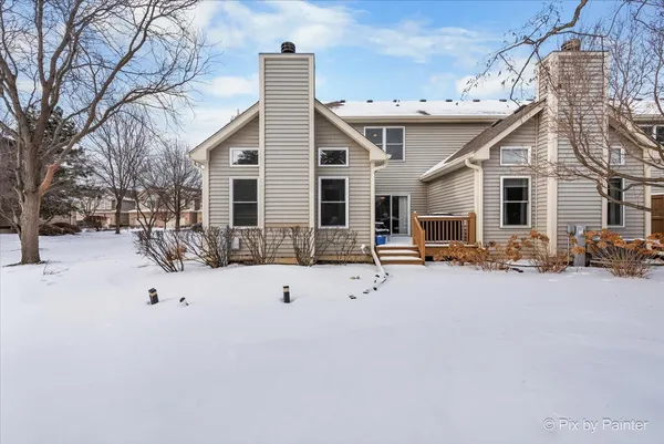 $430,000 | 700 Juniper Lane, Lake In The Hills, IL 60156