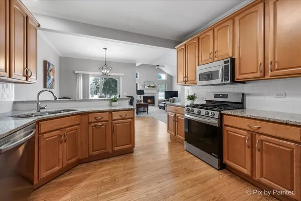 $430,000 | 700 Juniper Lane, Lake In The Hills, IL 60156