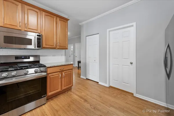 $430,000 | 700 Juniper Lane, Lake In The Hills, IL 60156