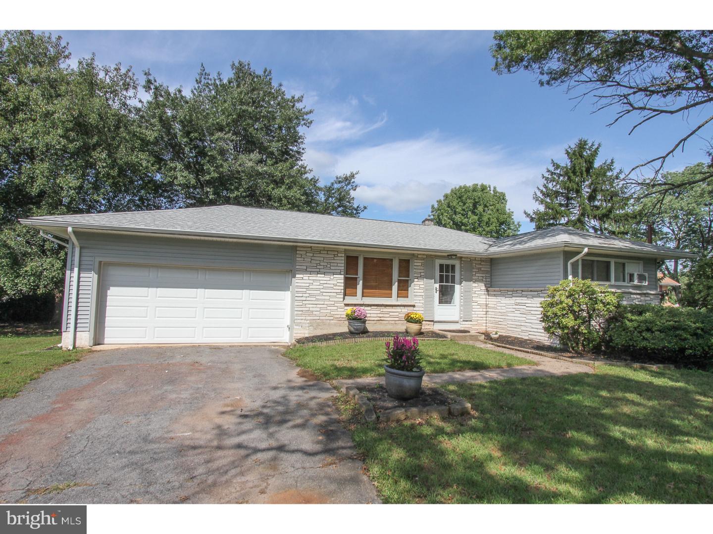 185 North Pleasantview Road Pottstown, PA 19464 - Photo 1 of 22 Gallery Image 1