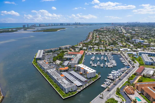 $3,150 | 29 Yacht Club Drive, Unit 407, North Palm Beach, FL 33408