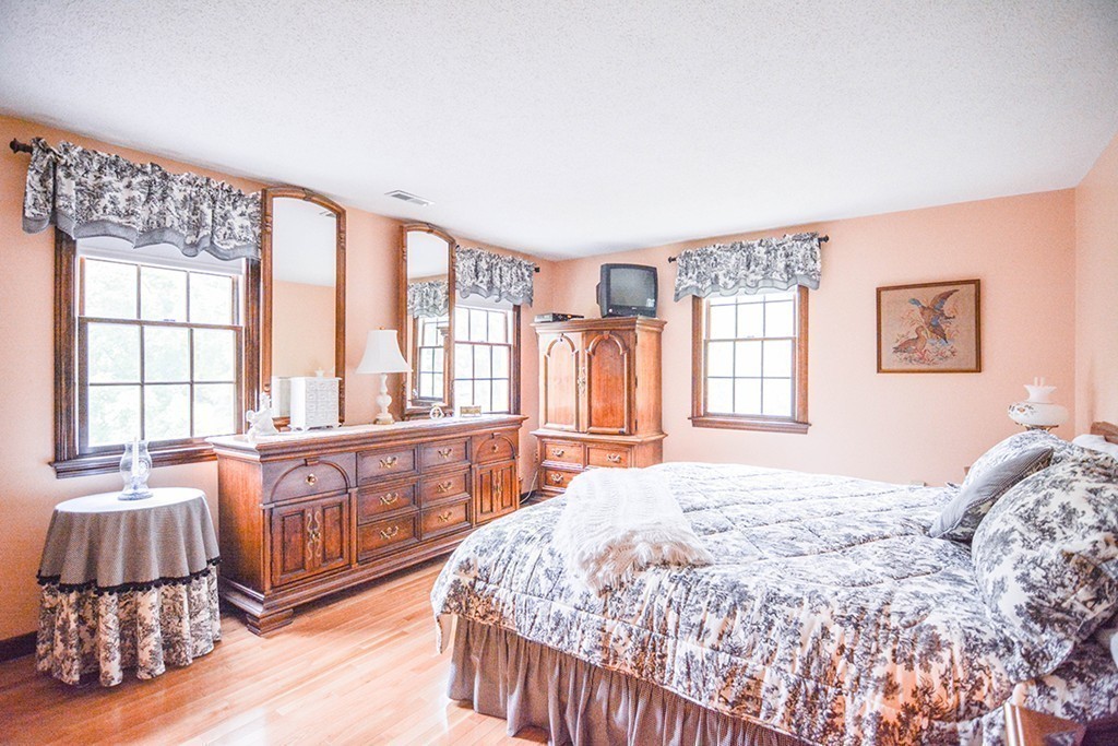 52 High Street Dunstable, MA 01827 - Photo 12 of 28 Gallery Image 12