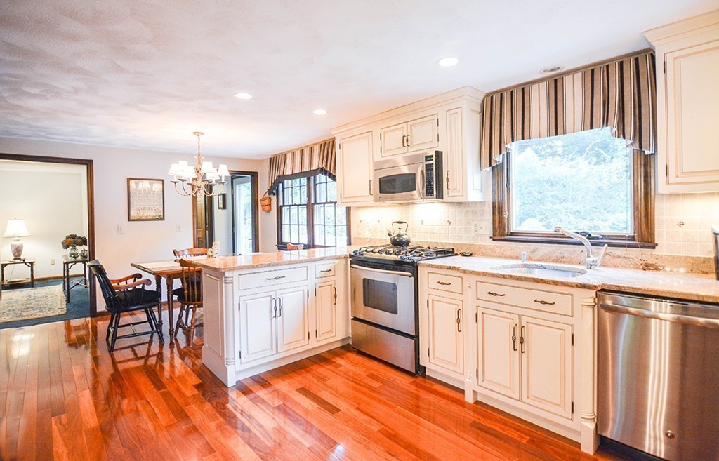 52 High Street Dunstable, MA 01827 - Photo 3 of 28 Gallery Image 3