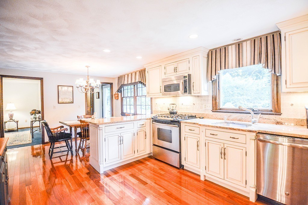 52 High Street Dunstable, MA 01827 - Photo 4 of 28 Gallery Image 4