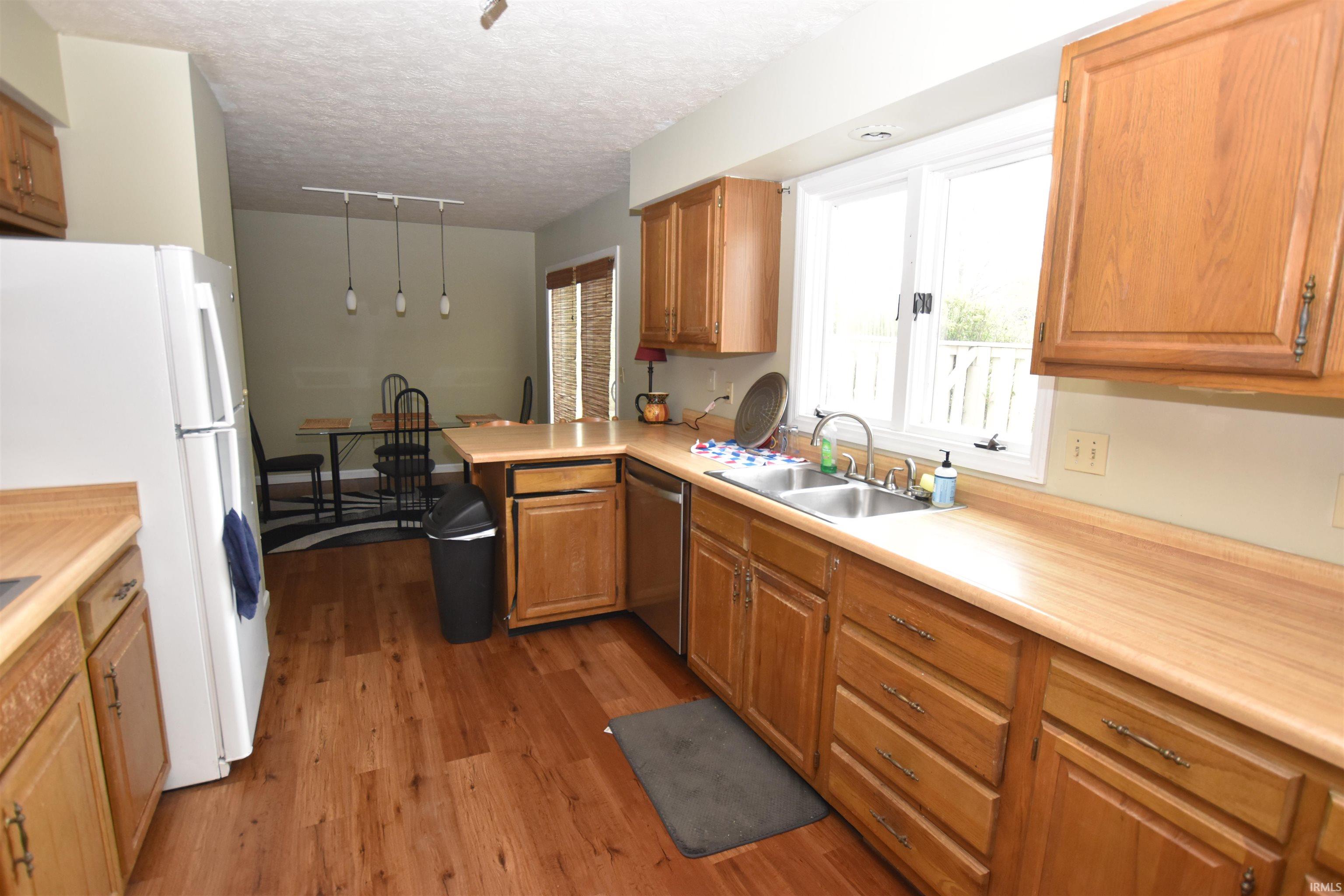 9152 Greenridge Lane Bloomington, IN 47401 - Photo 3 of 14