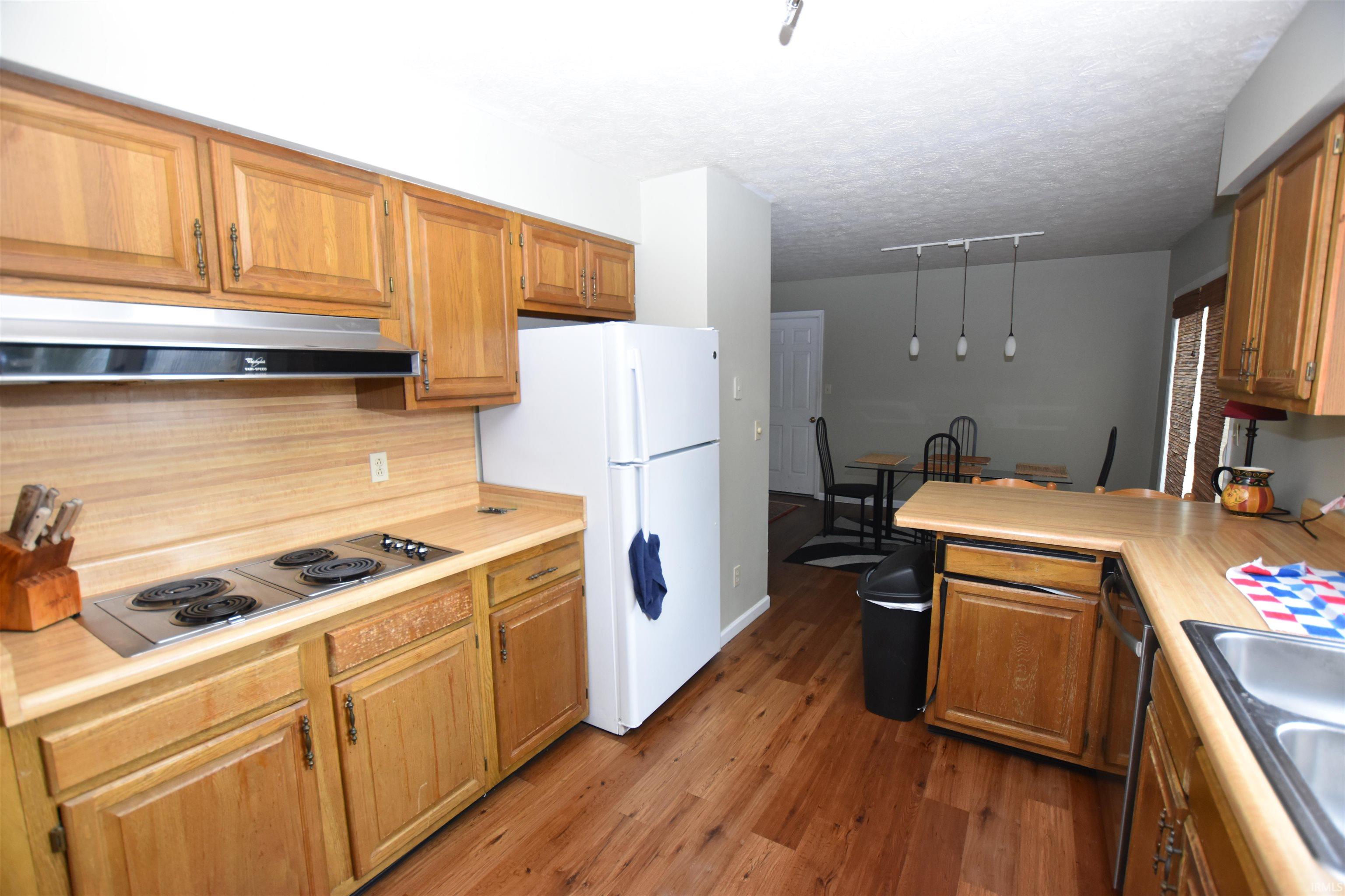 9152 Greenridge Lane Bloomington, IN 47401 - Photo 4 of 14