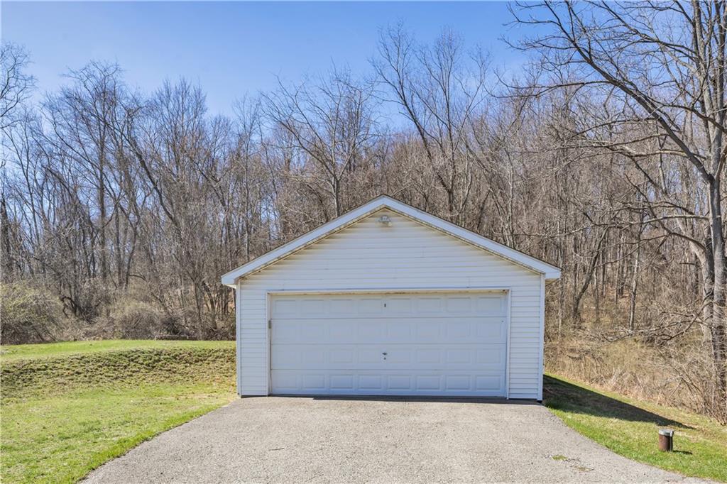 2450 Pleuchel Road Sewickley, PA 15143 - Photo 4 of 41