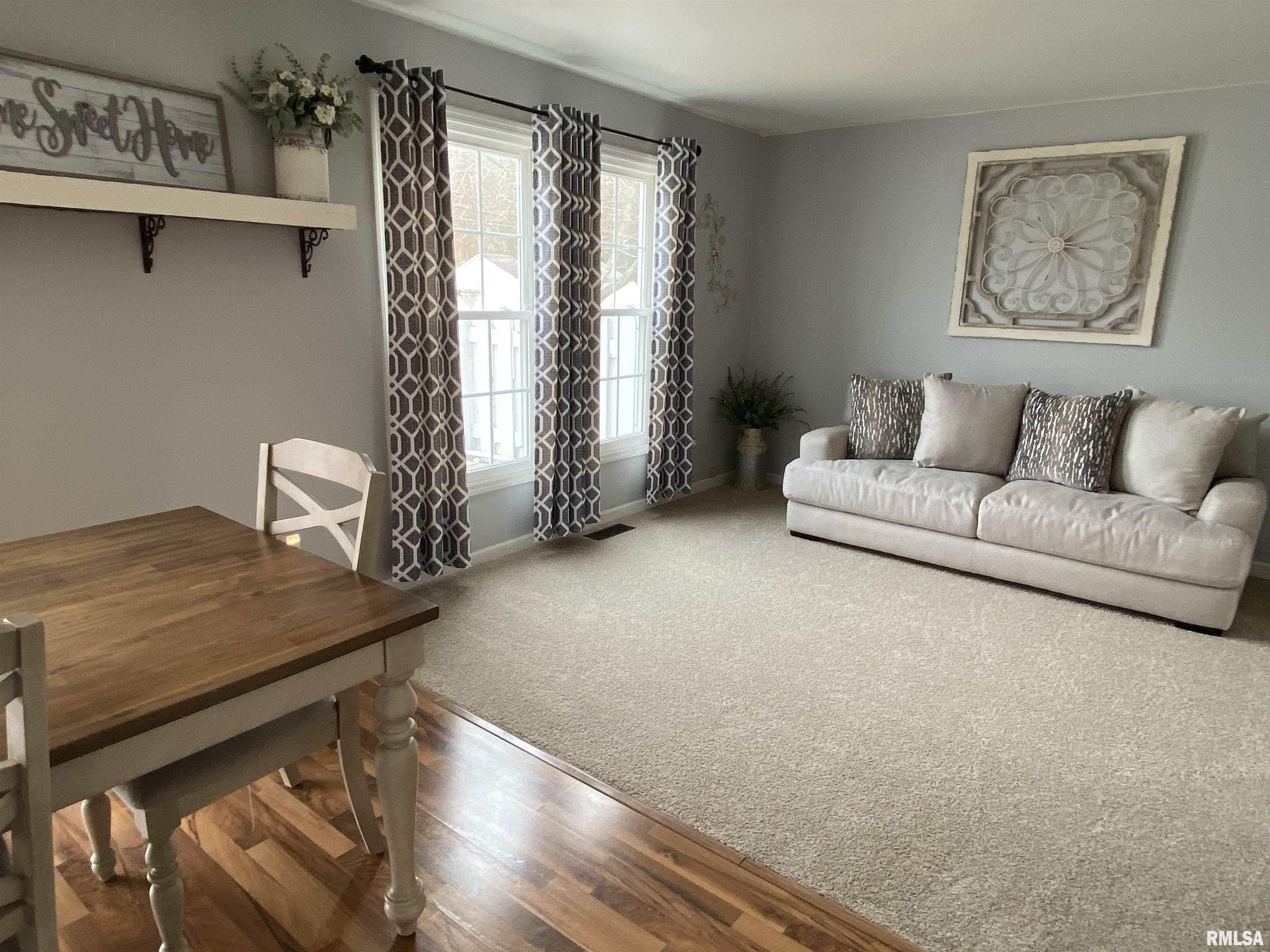 105 South Yorktown Road Macomb, IL 61455 - Photo 11 of 44 Gallery Image 11