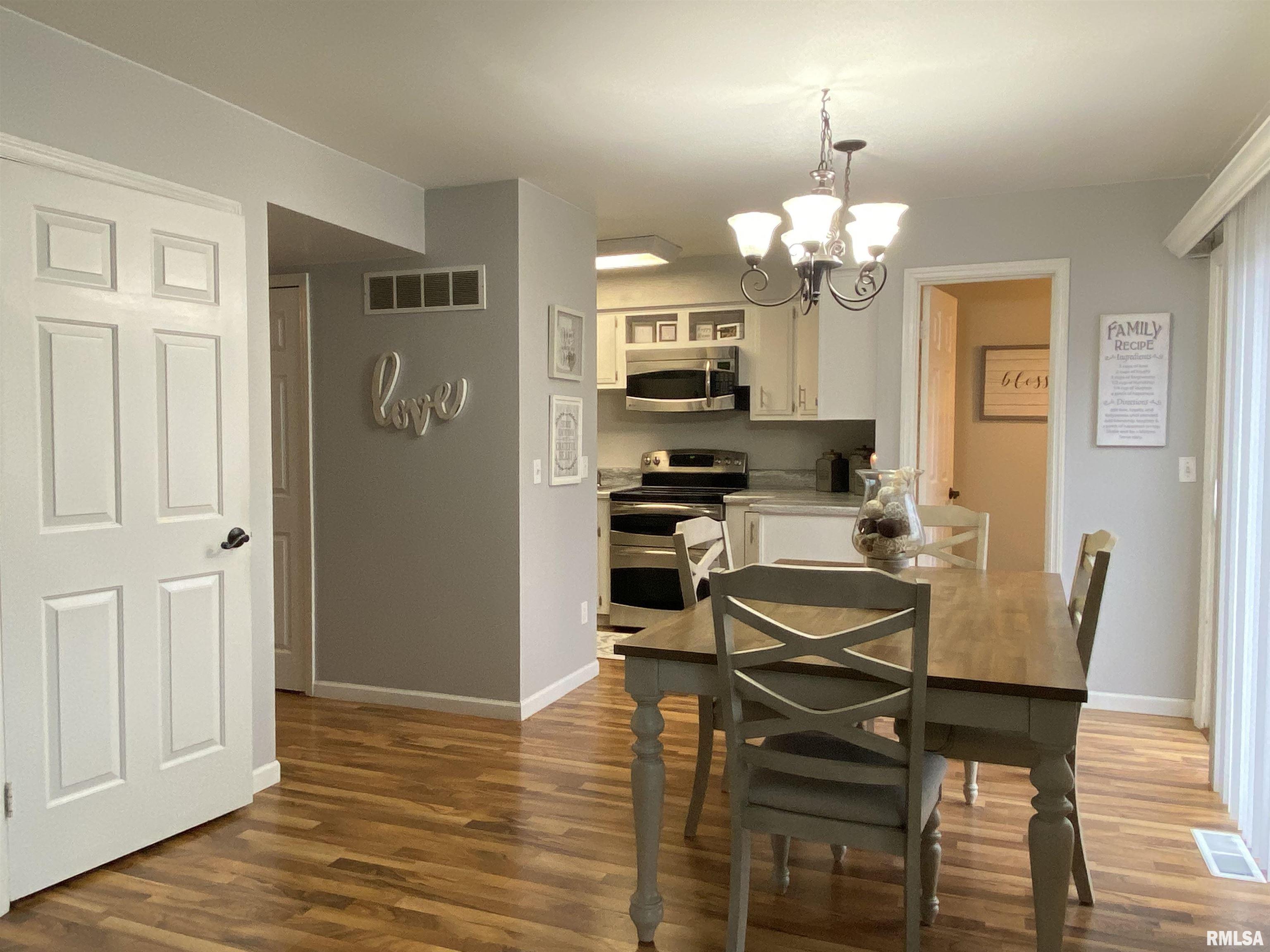 105 South Yorktown Road Macomb, IL 61455 - Photo 16 of 44 Gallery Image 16