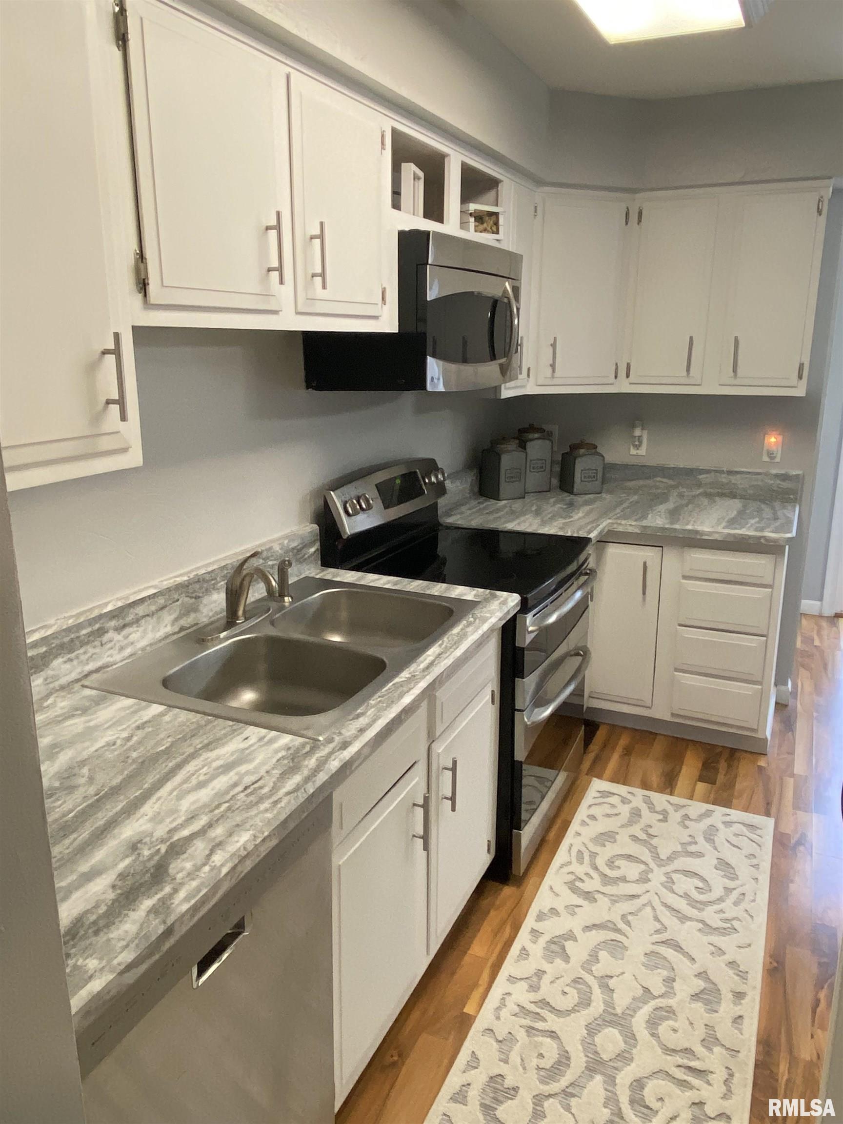 105 South Yorktown Road Macomb, IL 61455 - Photo 21 of 44 Gallery Image 21