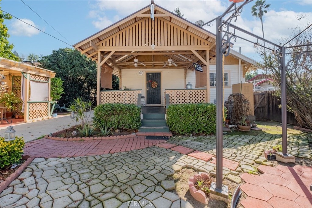 1961 Addison Way Los Angeles, CA 90041 - Photo 22 of 32