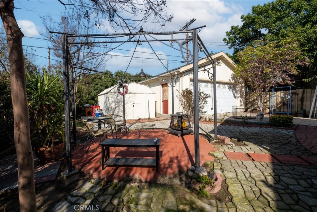 1961 Addison Way Los Angeles, CA 90041 - Photo 26 of 32