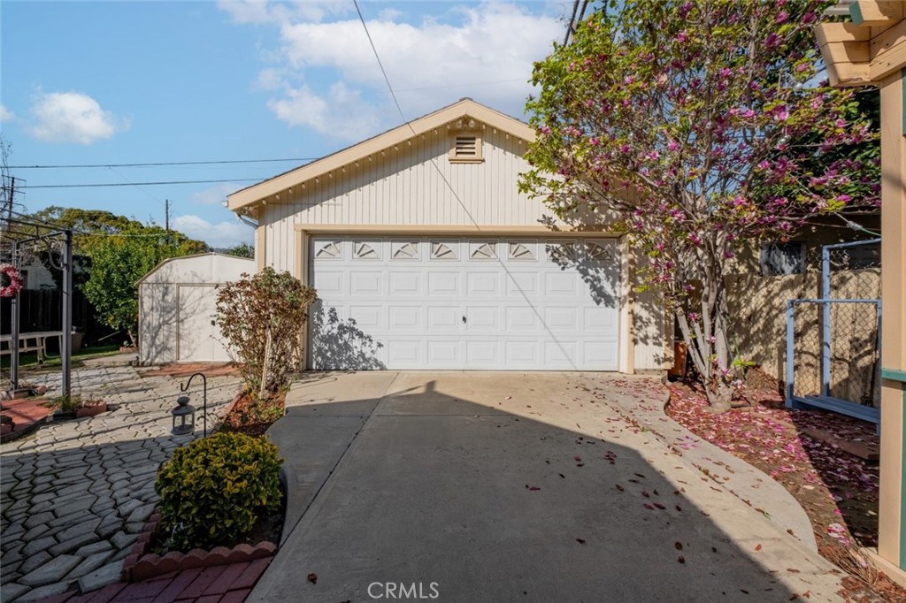 1961 Addison Way Los Angeles, CA 90041 - Photo 27 of 32