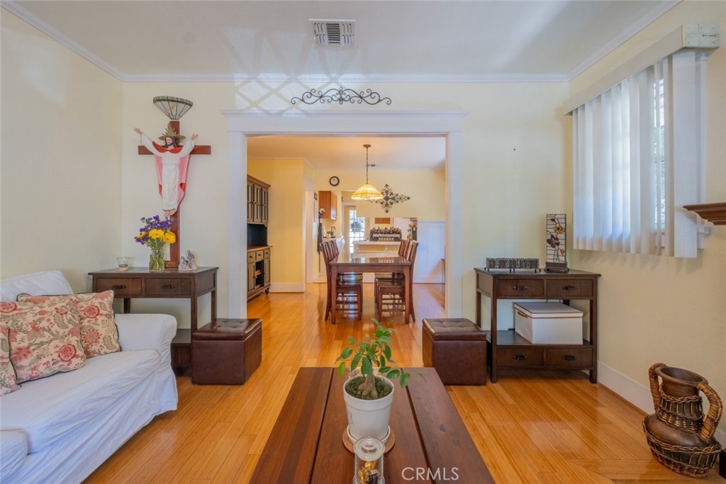 1961 Addison Way Los Angeles, CA 90041 - Photo 6 of 32