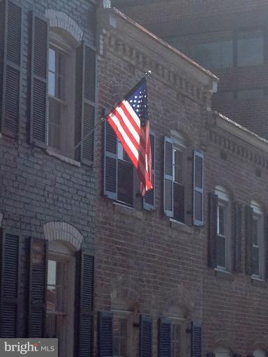 1059 Paper Mill Court, Unit 1059 Washington, DC 20007 - Photo 17 of 18 Community