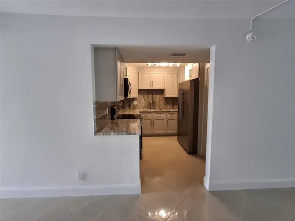 $2,500 | 8763 Shadow Wood Boulevard, Unit 202, Coral Springs, FL 33071