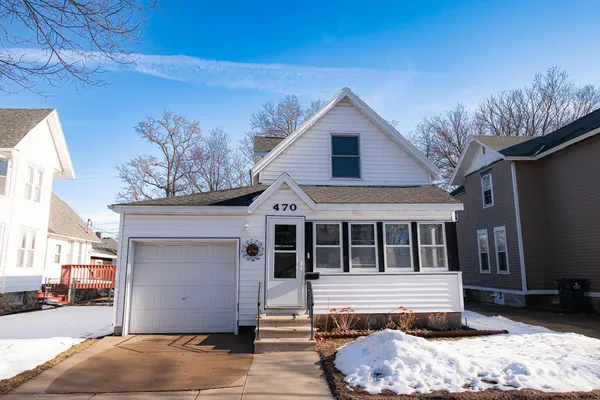 $199,900 | 470 West Wabasha Street, Winona, MN 55987
