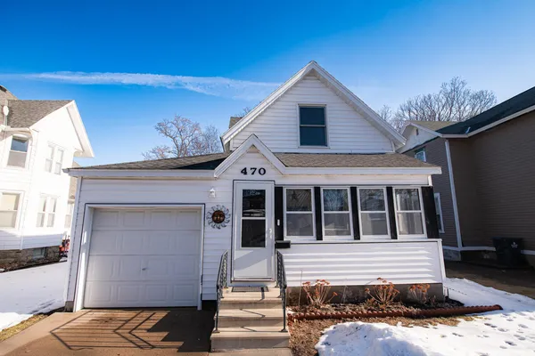 $199,900 | 470 7th Street West, Winona, MN 55987
