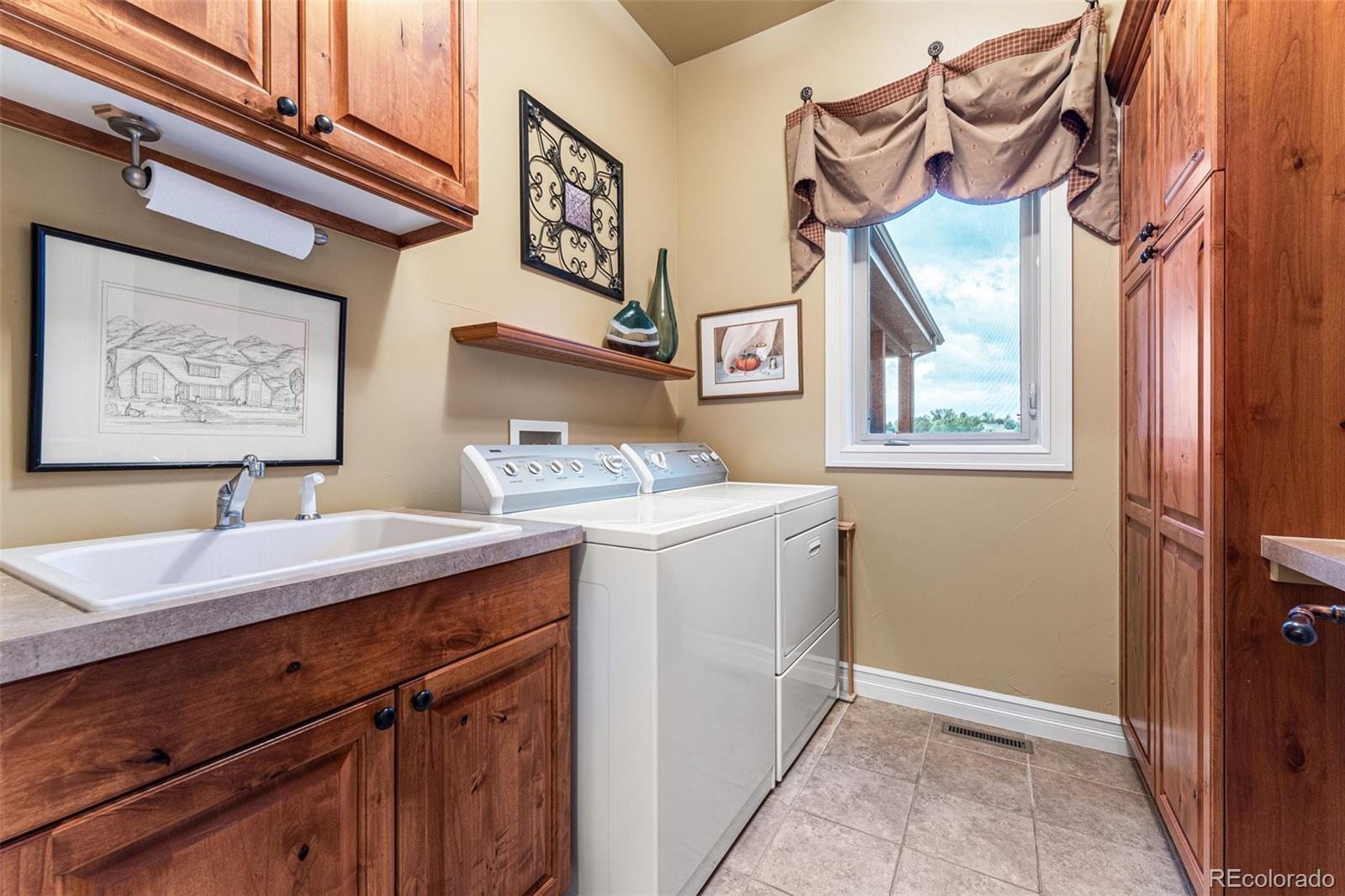 978 Buffalo Ridge Road Castle Pines, CO 80108 - Photo 20 of 40