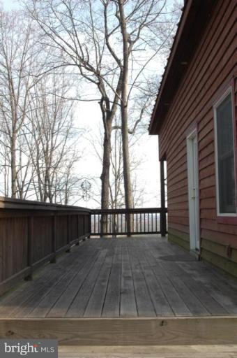 285 Round Hill Road Boston, VA 22713 - Photo 16 of 21 Wrap Around Deck